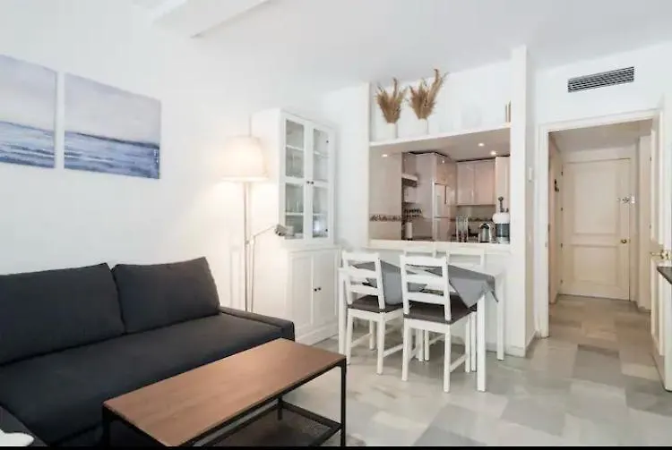 Jardines Del Mar Marbella公寓 公寓